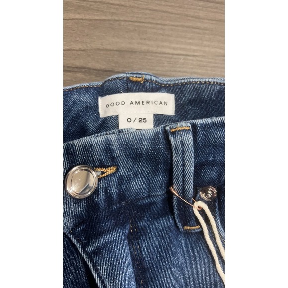 Good American Good Waist Crop Jean - Picture 3 of 4